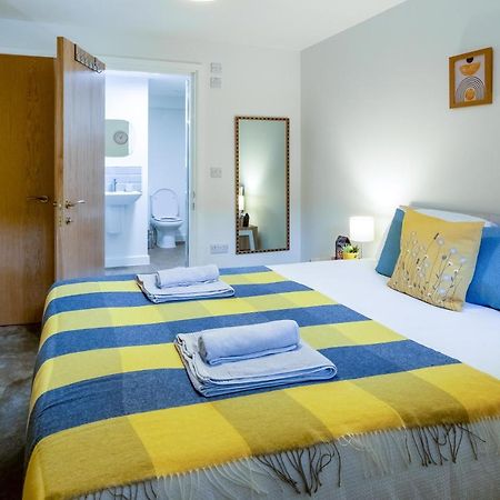 Luton Modern Serviced Accommodation For Contractors, Relocators, Professionals, Tourists And Students - Akugi Homes 외부 사진