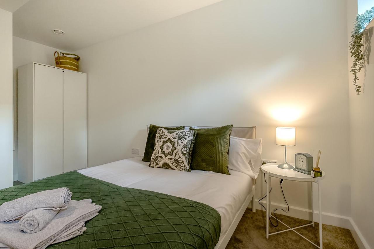 Luton Modern Serviced Accommodation For Contractors, Relocators, Professionals, Tourists And Students - Akugi Homes 외부 사진