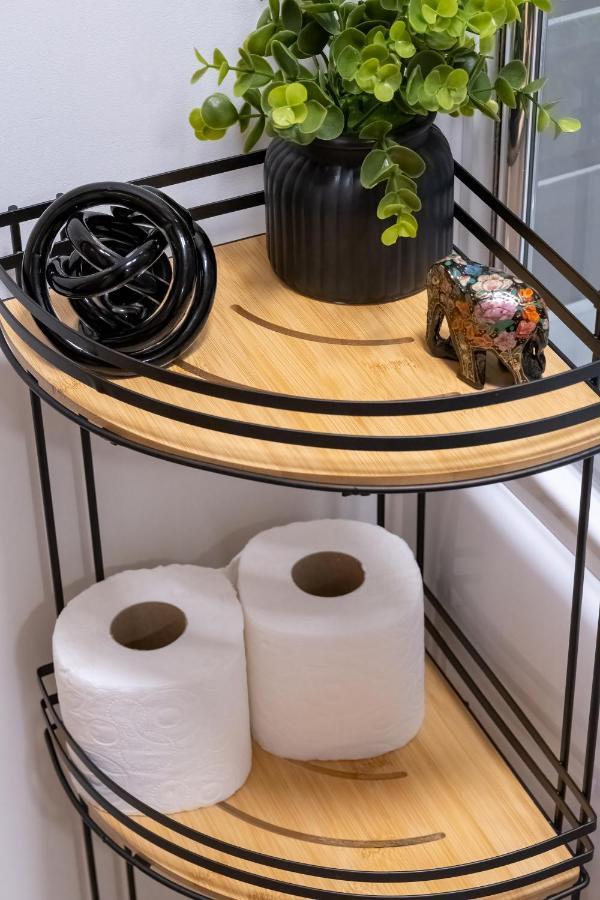 Luton Modern Serviced Accommodation For Contractors, Relocators, Professionals, Tourists And Students - Akugi Homes 외부 사진
